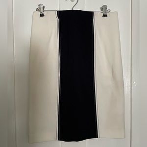 Ann Taylor 6P Colorblock navy & white pencil skirt
